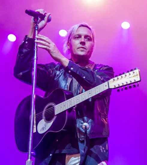Non-binary Win Butler Arcade Fire